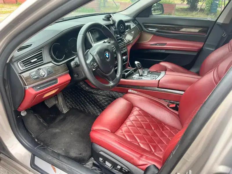 2013 BMW 7 Series 740Li Leading Edition — миниатюра 10