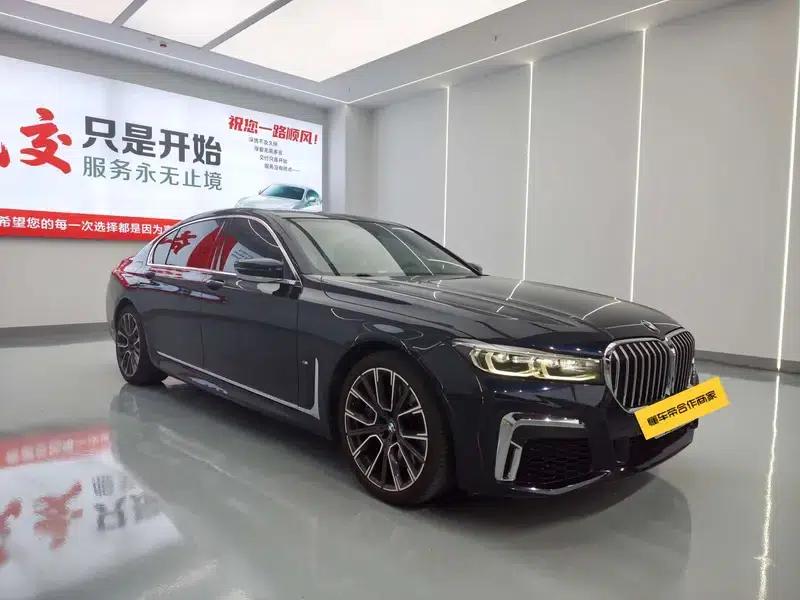 2019 BMW 7 Series 740Li Leading Edition M Sport Package — миниатюра 3