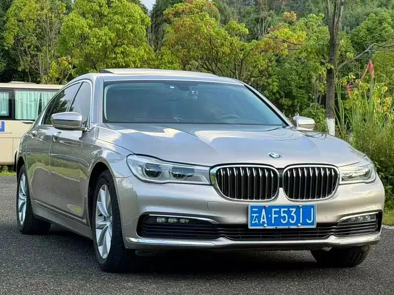 2016 BMW 7 Series 730Li Leading Edition — миниатюра 3