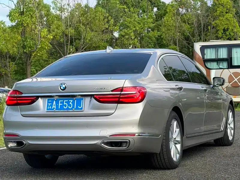 2016 BMW 7 Series 730Li Leading Edition — миниатюра 6