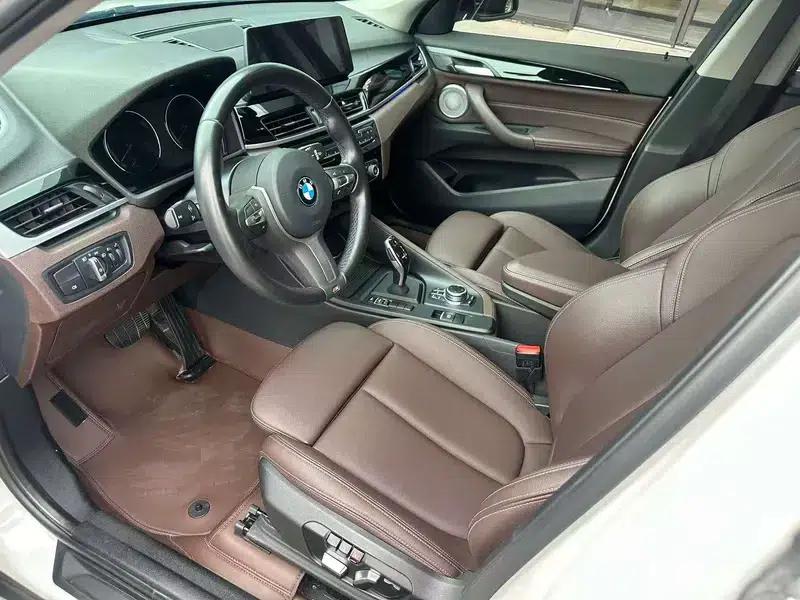 BMW X1 2021 sDrive25Li Leading Edition — миниатюра 14