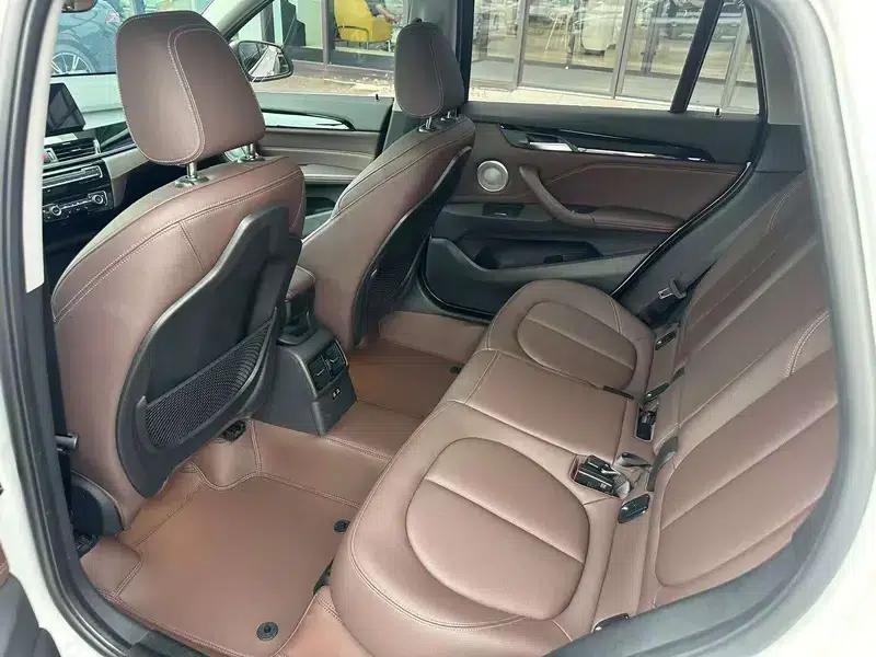 BMW X1 2021 sDrive25Li Leading Edition — миниатюра 15