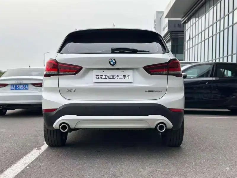 BMW X1 2021 sDrive25Li Leading Edition — миниатюра 5