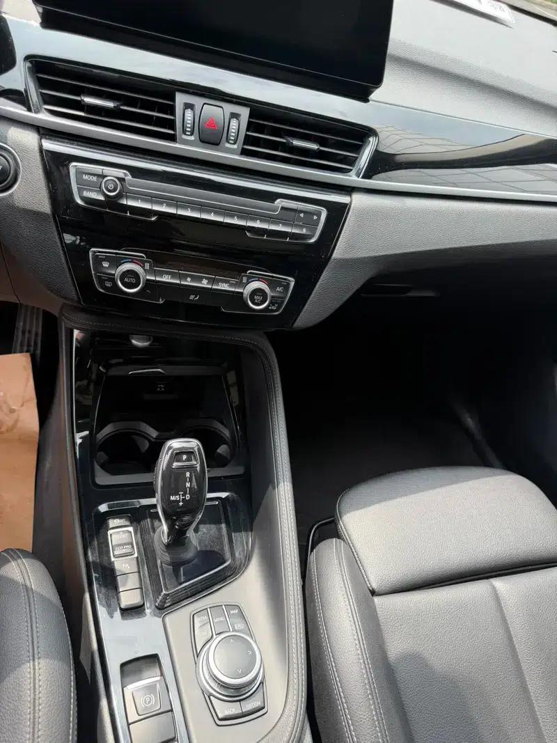 BMW X1 2021 Facelift sDrive20Li Premium — миниатюра 11