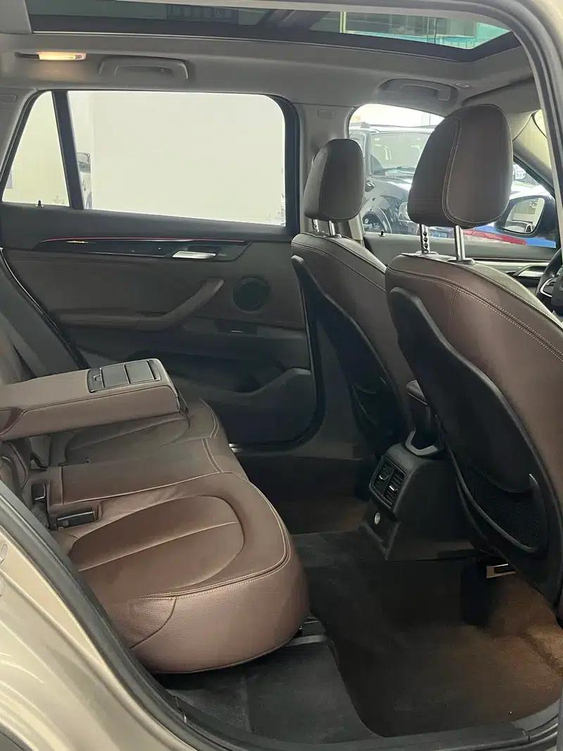 BMW X1 2018 sDrive18Li Premium — миниатюра 7