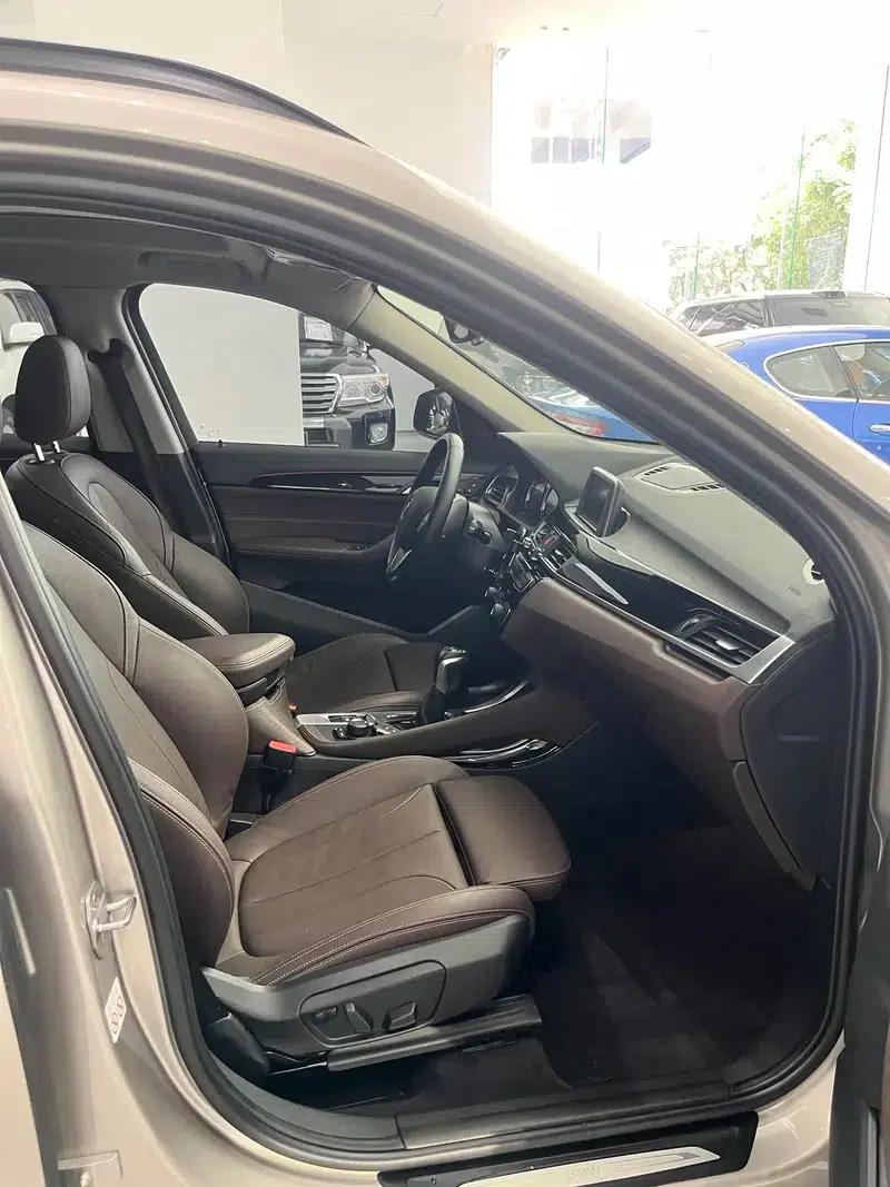 BMW X1 2018 sDrive18Li Premium — миниатюра 8