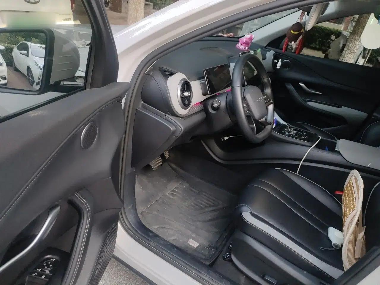 BYD Sealion 05 DM-i 2025 DM-i 115KM Prestige Model — миниатюра 16