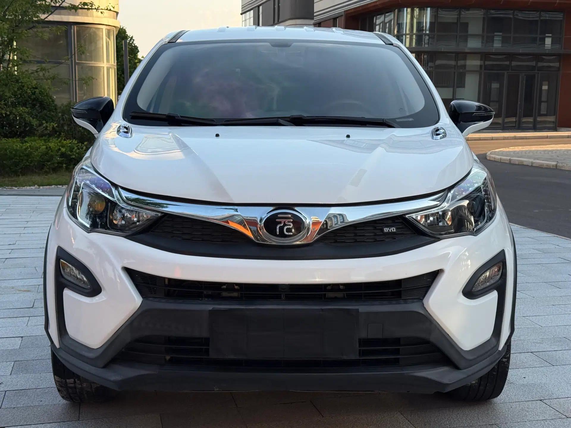 BYD Yuan 2017 1.5L Automatic Cool & Stylish Model — миниатюра 12