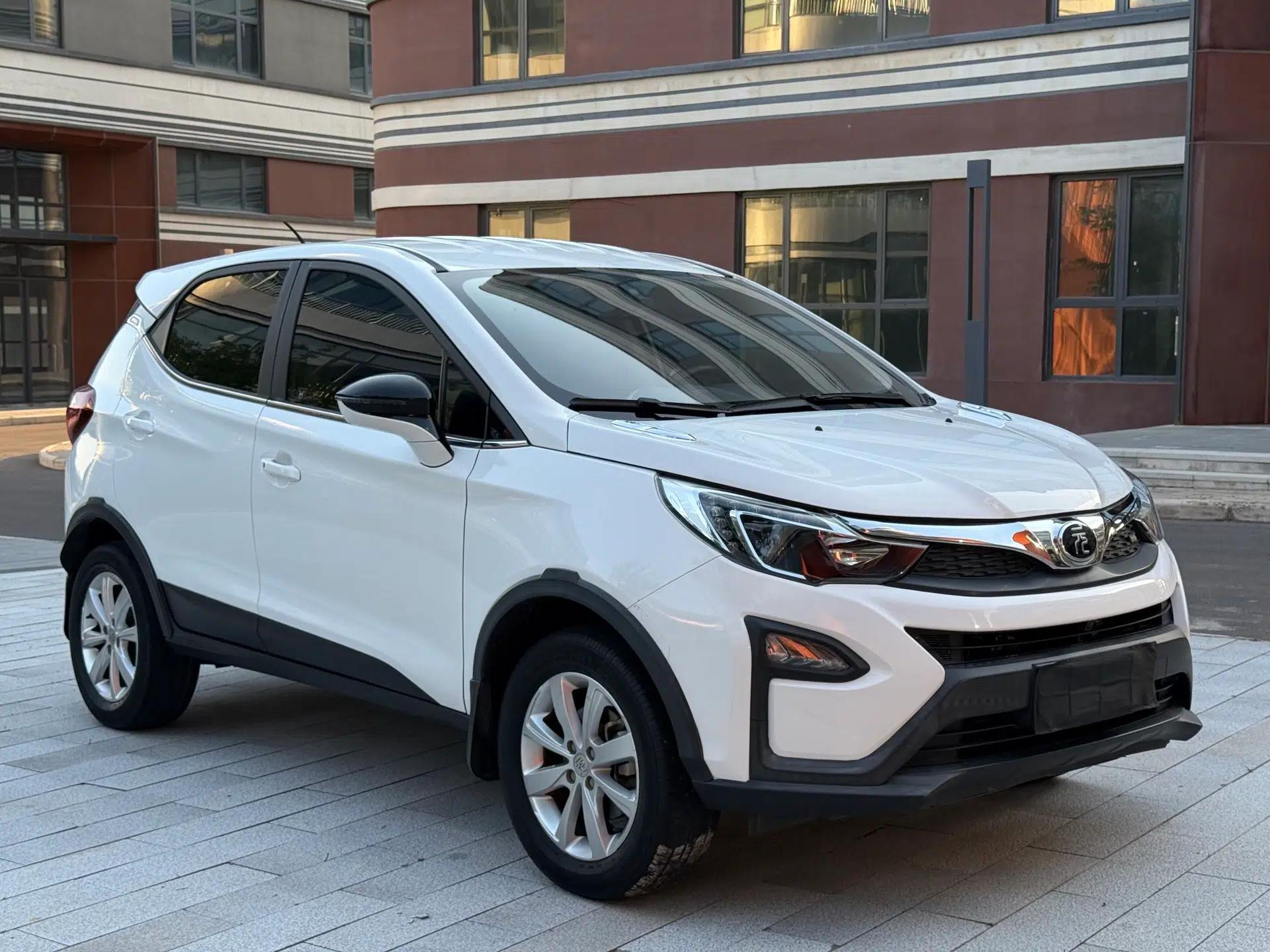 BYD Yuan 2017 1.5L Automatic Cool & Stylish Model — миниатюра 13