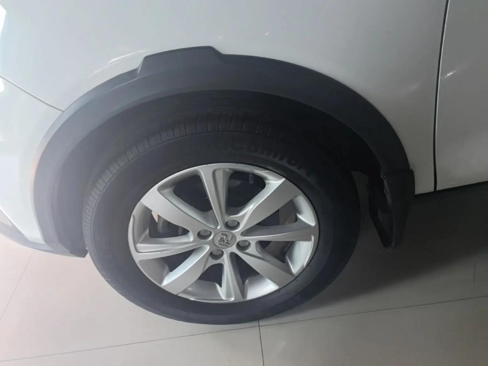 BYD Yuan 2017 1.5L Automatic Cool & Stylish Model — миниатюра 10
