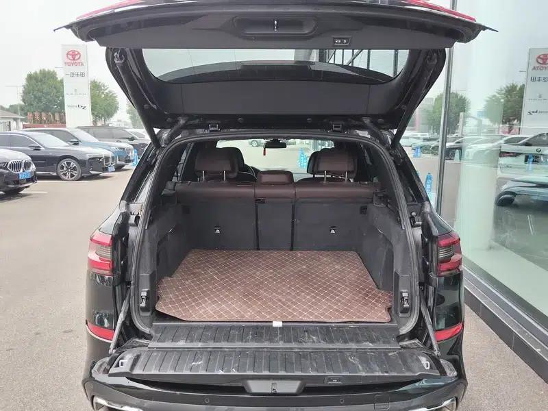 BMW X5 2022 Facelift xDrive 40Li M Sport Package — миниатюра 23