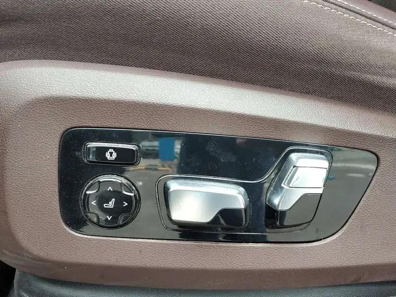 BMW X5 2022 Facelift xDrive 40Li M Sport Package — миниатюра 8