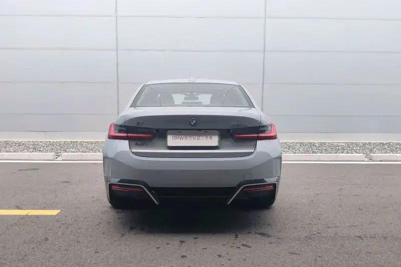 BMW i3 2026 eDrive35L — миниатюра 4
