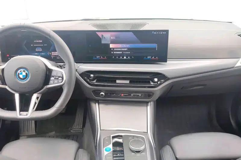 BMW i3 2026 eDrive35L — миниатюра 6