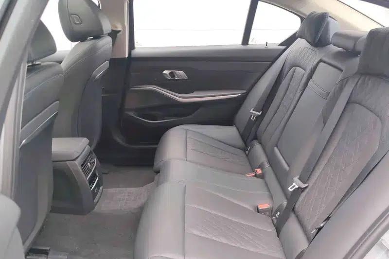 BMW i3 2026 eDrive35L — миниатюра 9