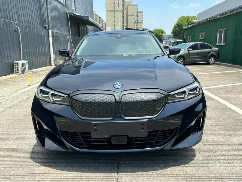 BMW i3 2025 eDrive35L — миниатюра 2
