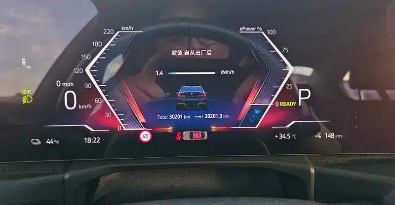 BMW i3 2025 eDrive35L — миниатюра 8