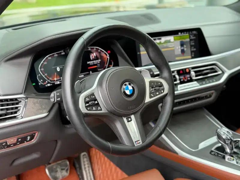2022 BMW X7 3.0L Automatic AWD 6-seater (Parallel Import) — миниатюра 11