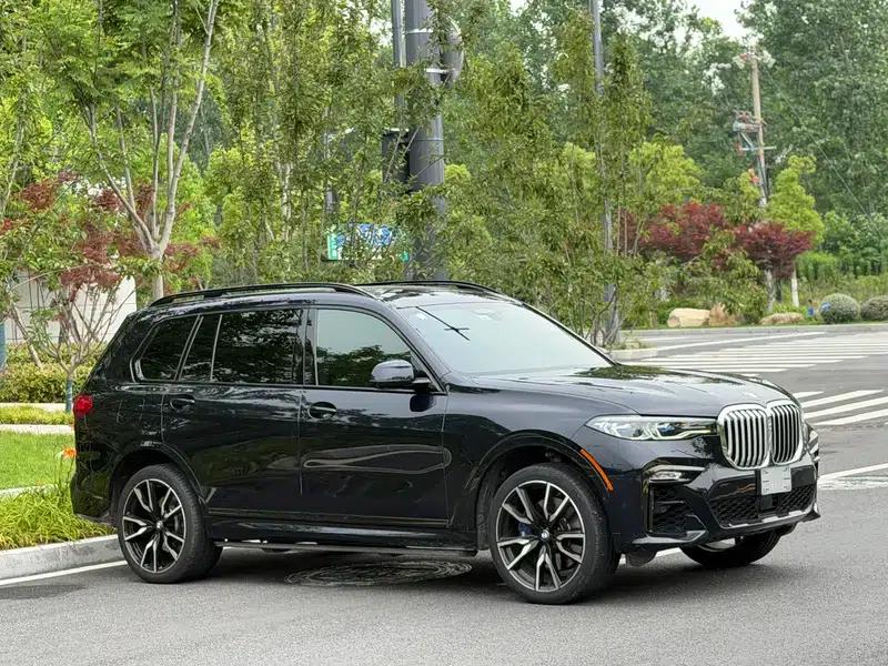 2022 BMW X7 3.0L Automatic AWD 6-seater (Parallel Import) — миниатюра 3