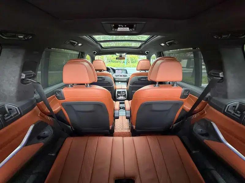 2022 BMW X7 3.0L Automatic AWD 6-seater (Parallel Import) — миниатюра 9
