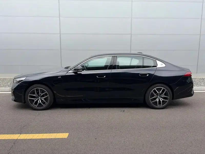 BMW i5 2025 eDrive40L M Sport Package — миниатюра 3