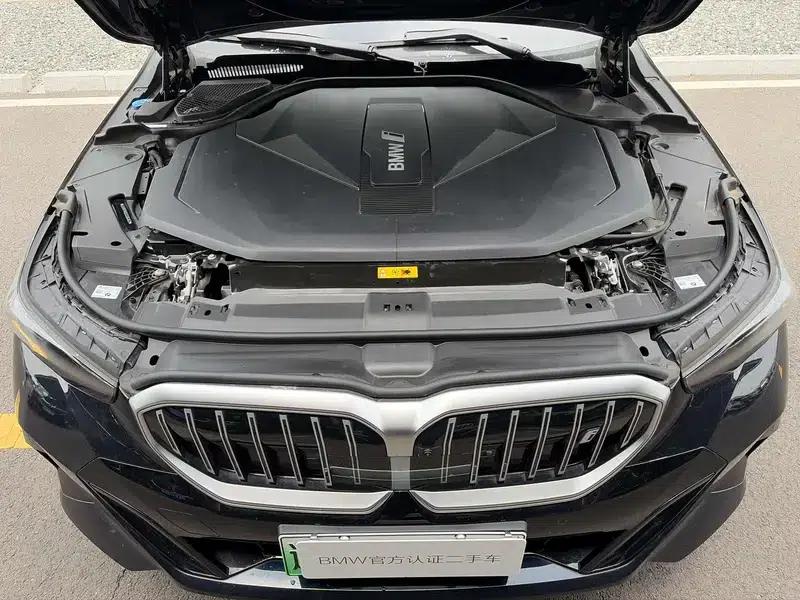 BMW i5 2025 eDrive40L M Sport Package — миниатюра 6