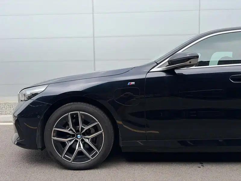BMW i5 2025 eDrive40L M Sport Package — миниатюра 7