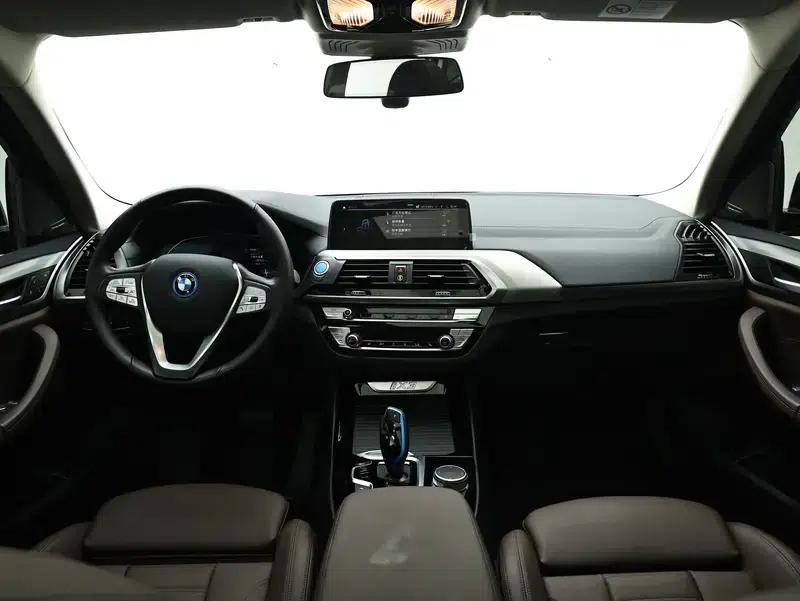 BMW iX3 2021 Leading Edition — миниатюра 14
