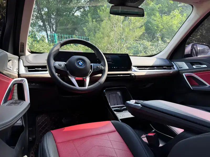 BMW iX1 2023 xDrive30L X Design Package — миниатюра 14