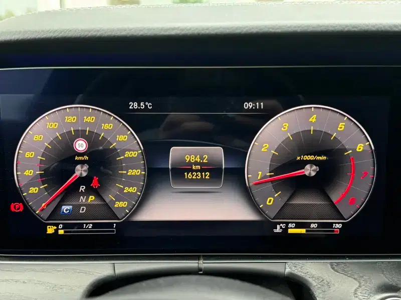Mercedes-Benz E-Class 2017 E 300 L Sport Style — миниатюра 6