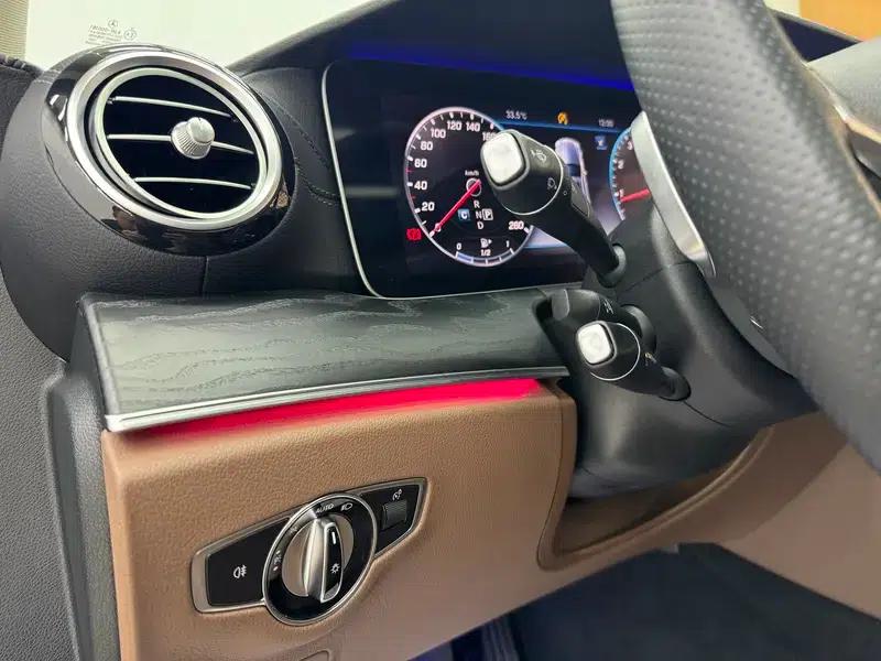 Mercedes-Benz E-Class 2018 Facelift E 300 L Fashion Model — миниатюра 12