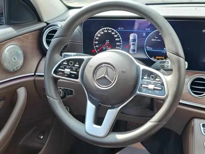 Mercedes-Benz E-Class 2020 Facelift E 300 L Fashion Model — миниатюра 17