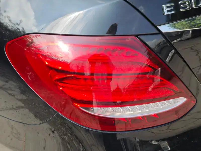 Mercedes-Benz E-Class 2020 Facelift E 300 L Fashion Model — миниатюра 9