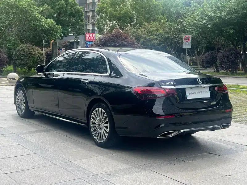 Mercedes-Benz E-Class 2023 E 300 L Fashion Sedan — миниатюра 4