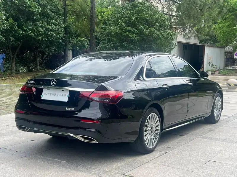 Mercedes-Benz E-Class 2023 E 300 L Fashion Sedan — миниатюра 6