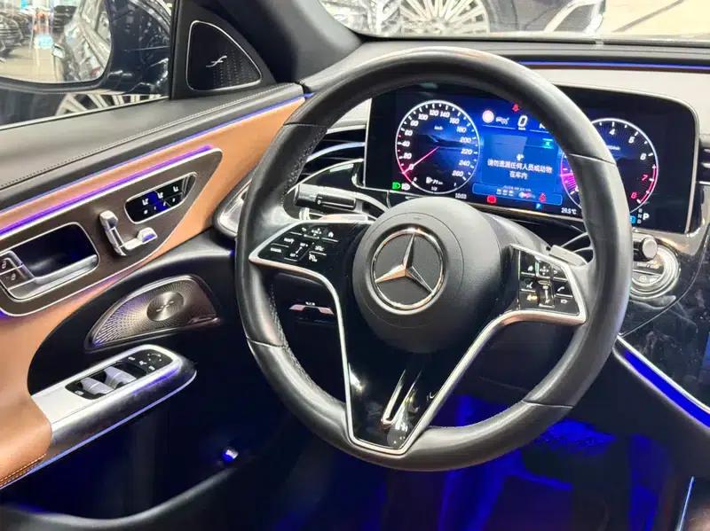 Mercedes-Benz E-Class 2026 E 300 L Luxury Sedan — миниатюра 15