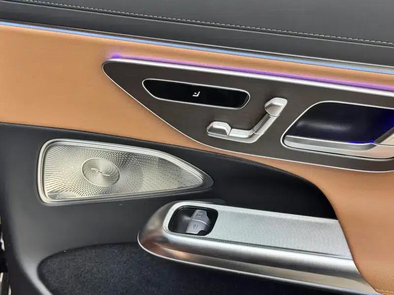 Mercedes-Benz E-Class 2026 E 300 L Luxury Sedan — миниатюра 8