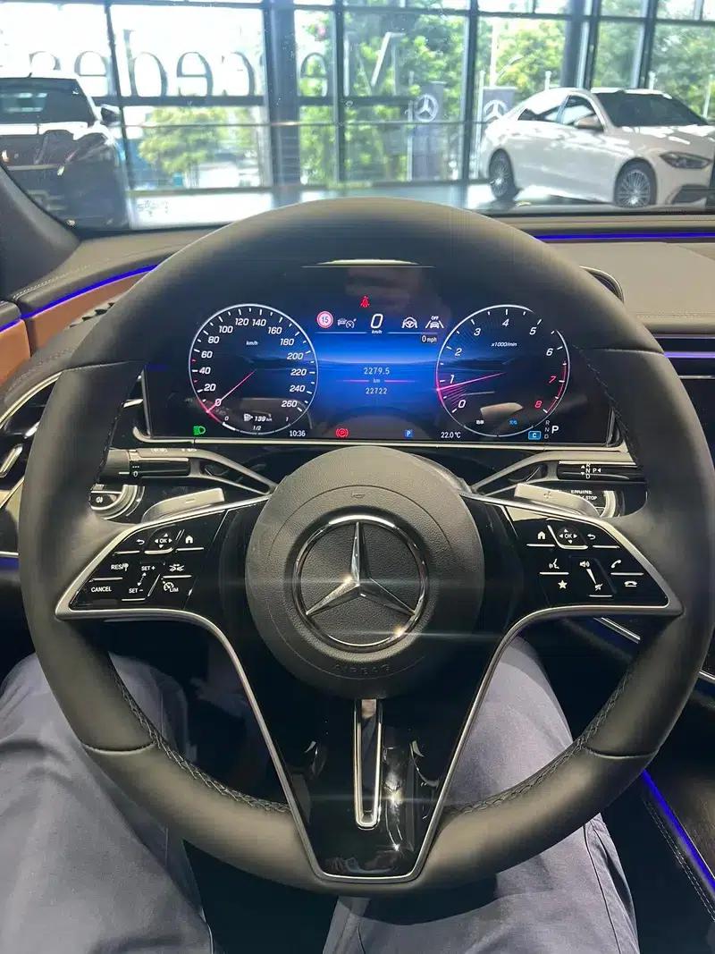Mercedes-Benz E-Class 2025 E 300 L Luxury Sedan — миниатюра 4