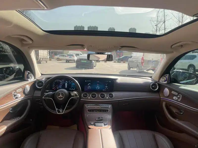 Mercedes-Benz E-Class 2021 E 300 L Fashion Sedan — миниатюра 11