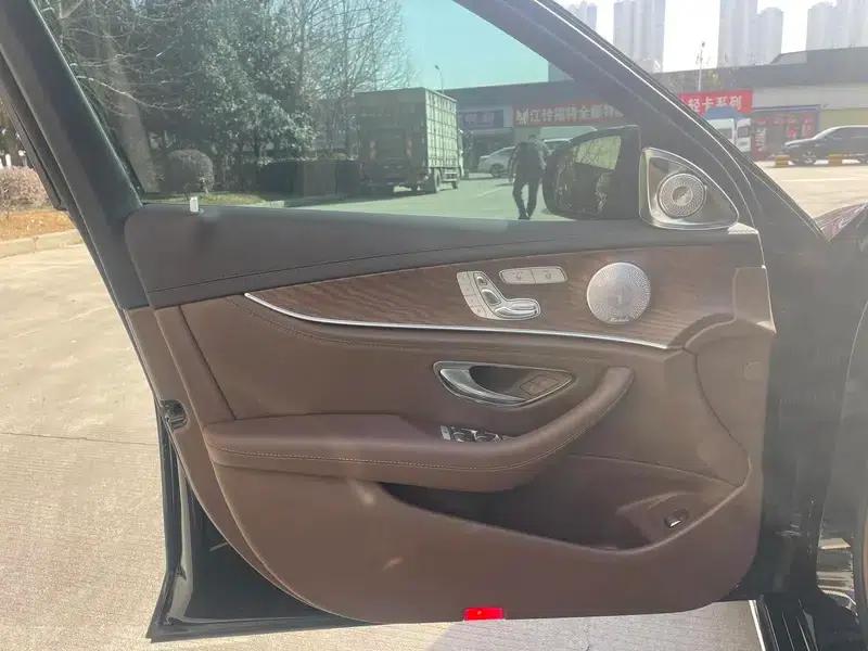 Mercedes-Benz E-Class 2021 E 300 L Fashion Sedan — миниатюра 20