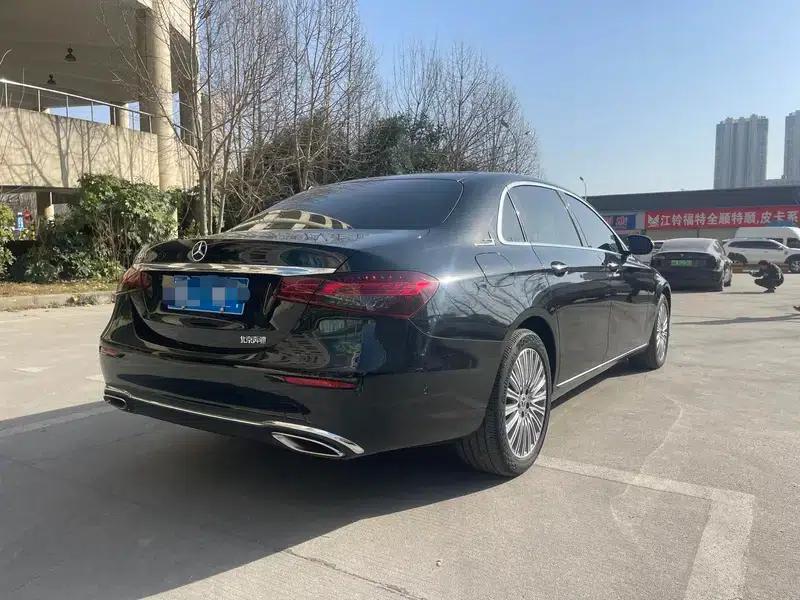 Mercedes-Benz E-Class 2021 E 300 L Fashion Sedan — миниатюра 6