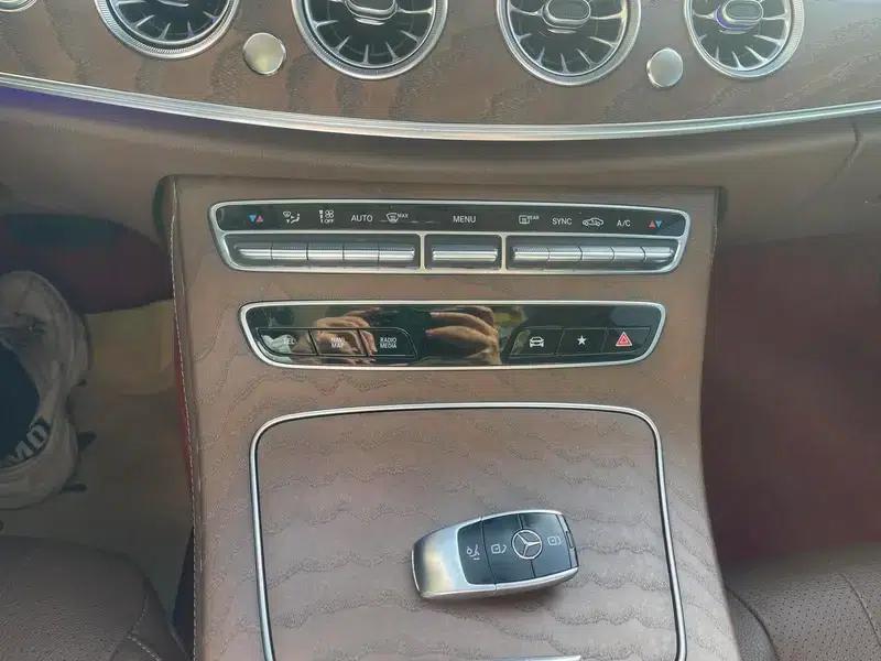Mercedes-Benz E-Class 2021 E 300 L Fashion Sedan — миниатюра 8