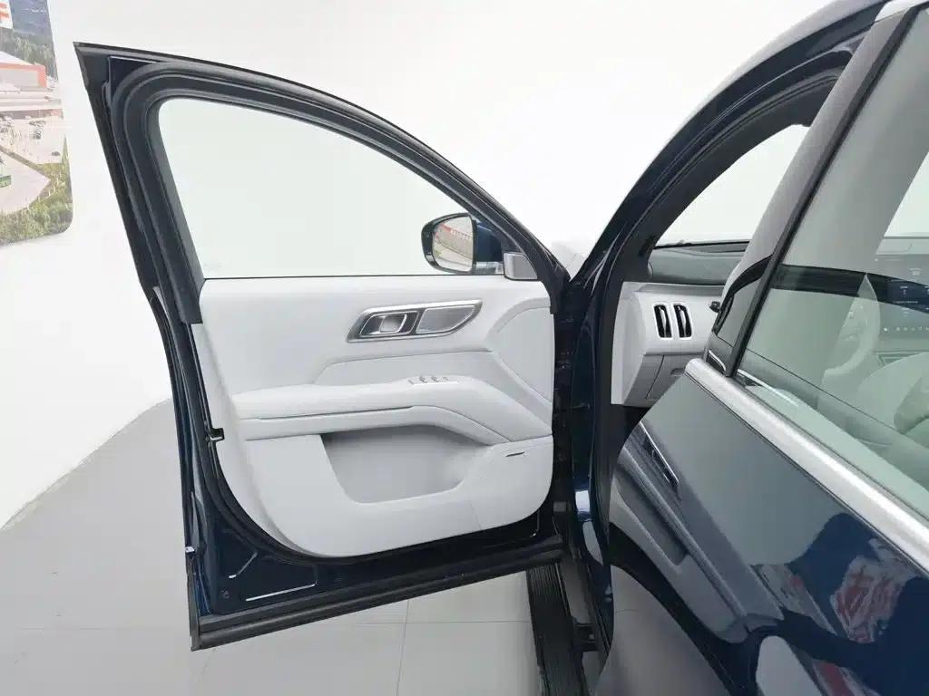 Deep Blue S09 2025 Rear-Wheel Drive Max — миниатюра 8