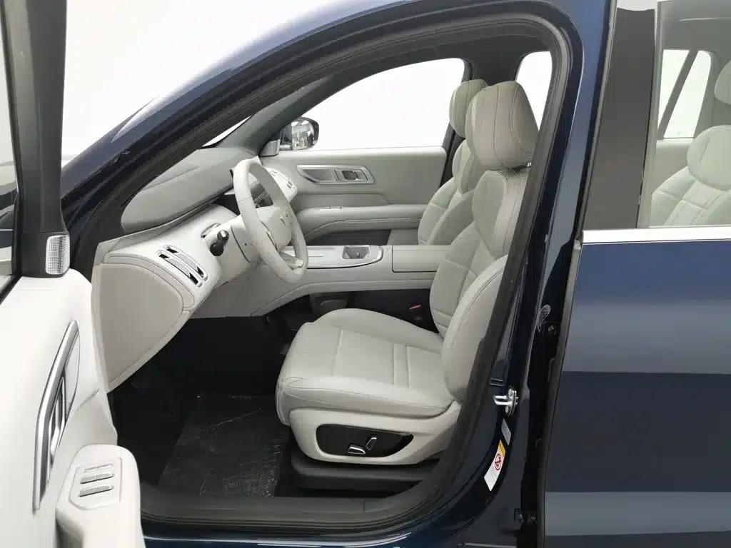 Deep Blue S09 2025 Rear-Wheel Drive Max — миниатюра 10