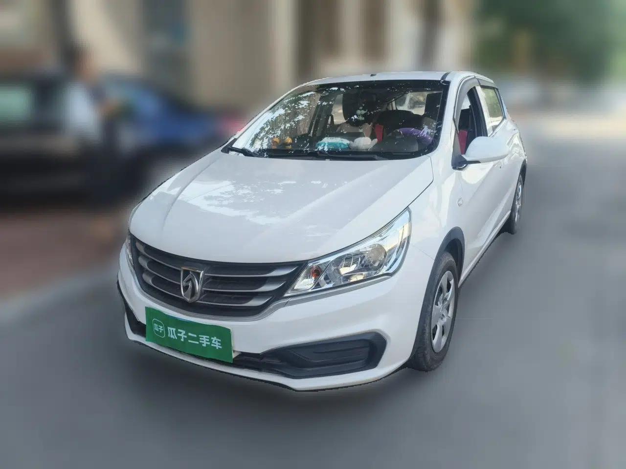 Baojun 310 2020 1.2L Manual Comfort Edition — миниатюра 1