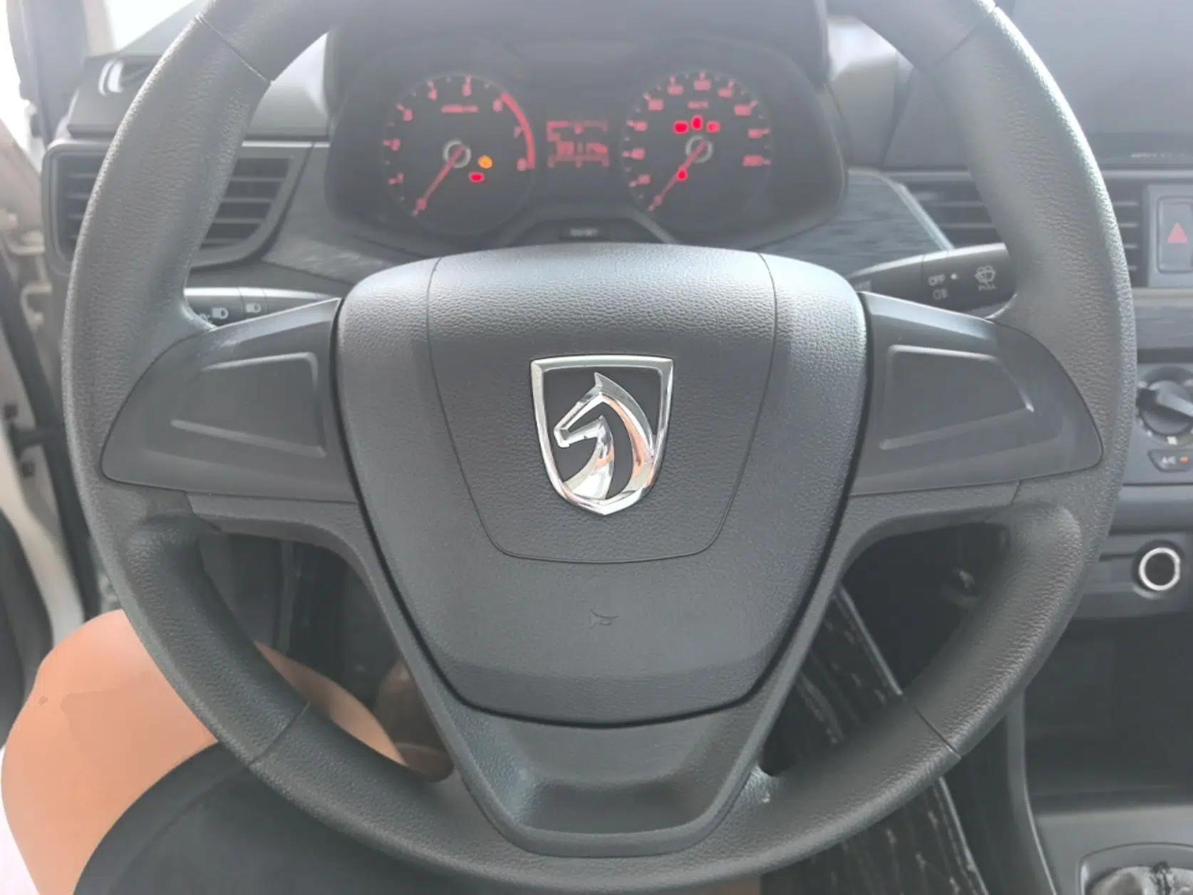 Baojun 310 2016 1.2L Manual Value Edition — миниатюра 13