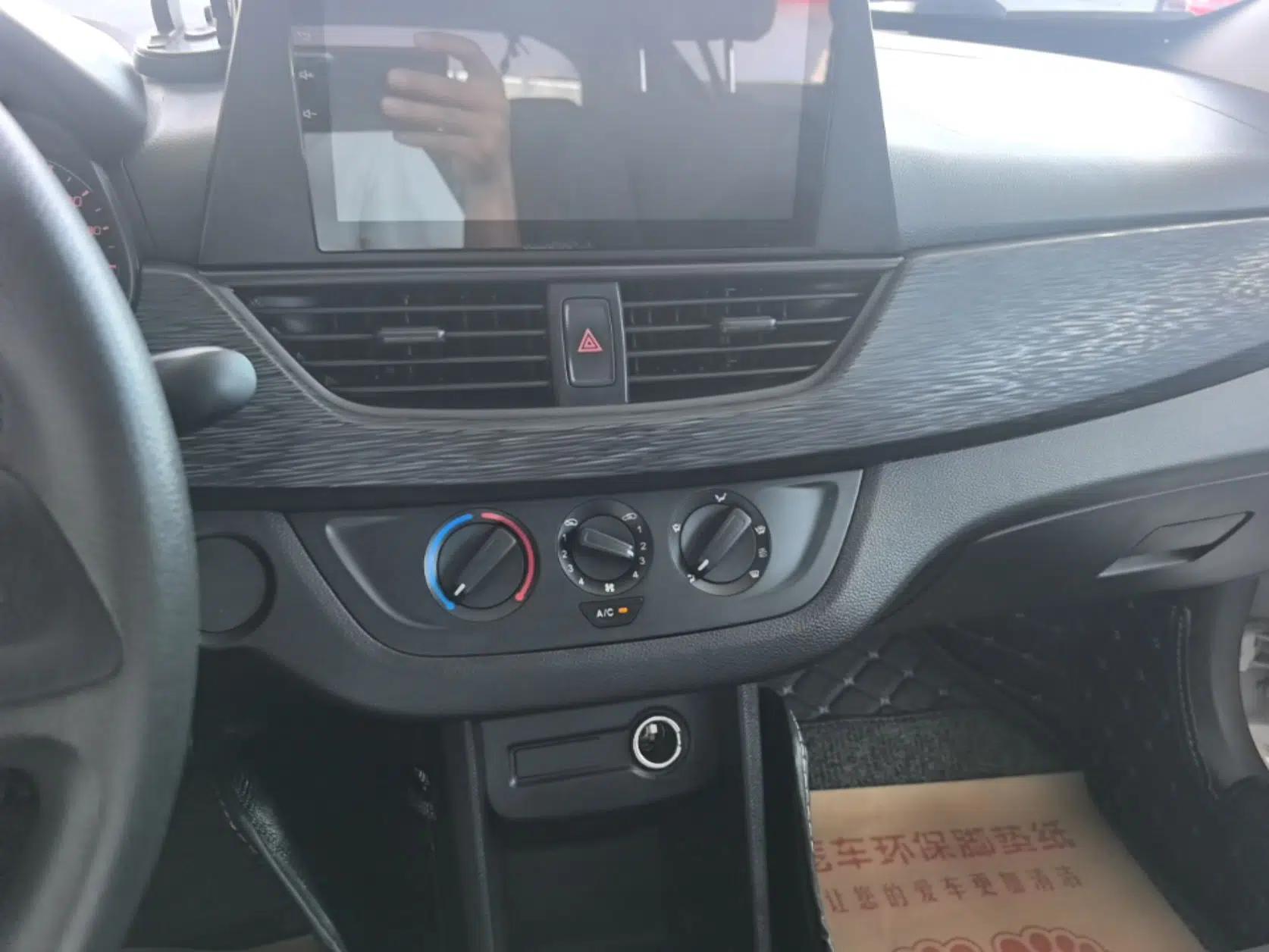 Baojun 310 2016 1.2L Manual Value Edition — миниатюра 15