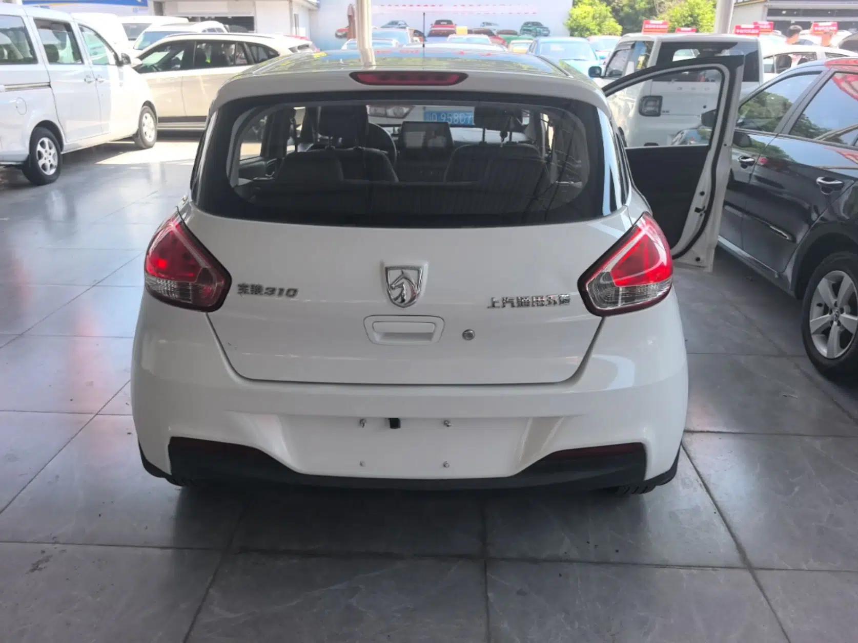Baojun 310 2016 1.2L Manual Value Edition — миниатюра 5
