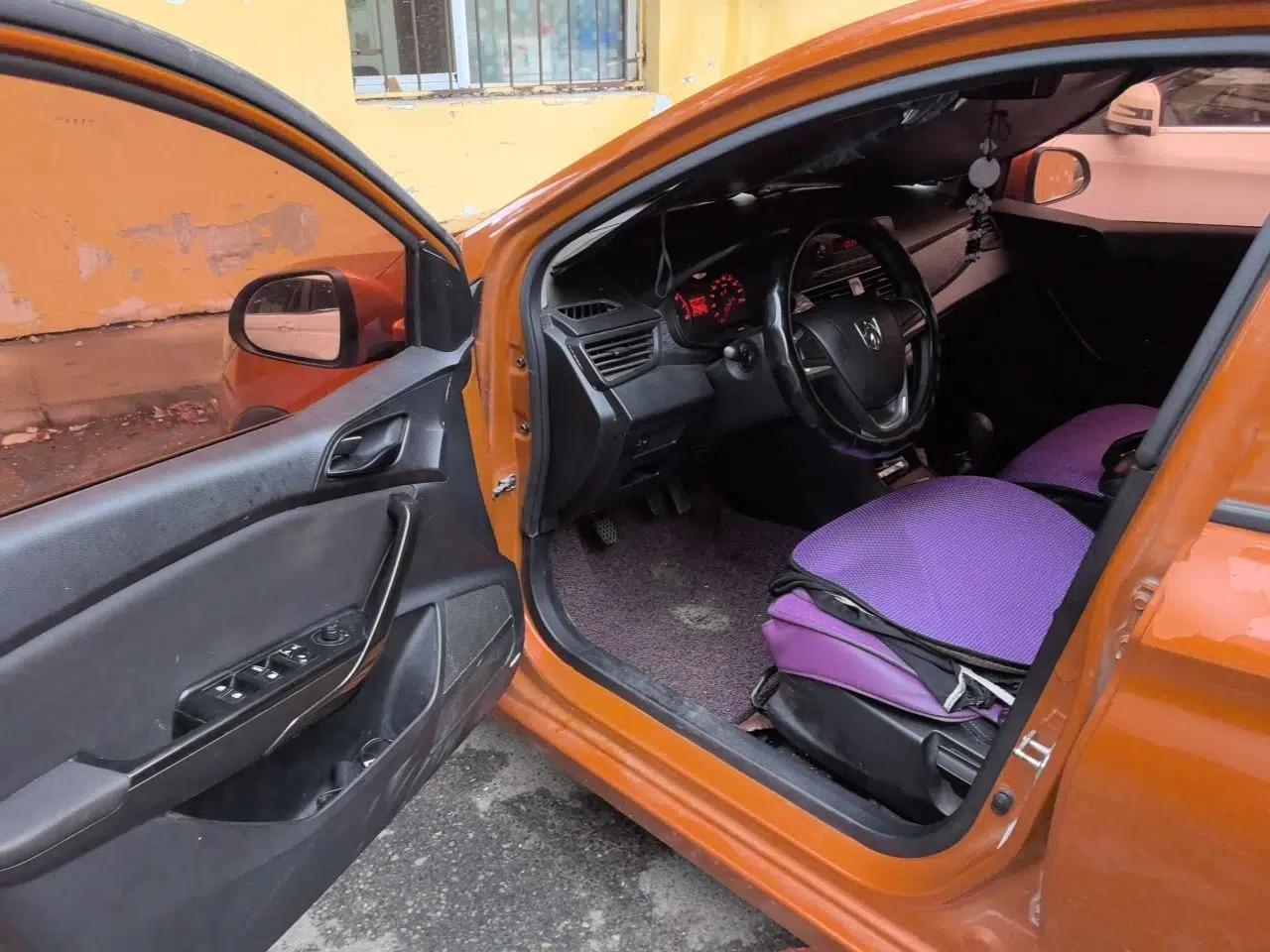 Baojun 310 2016 1.2L manual Comfort trim level — миниатюра 16