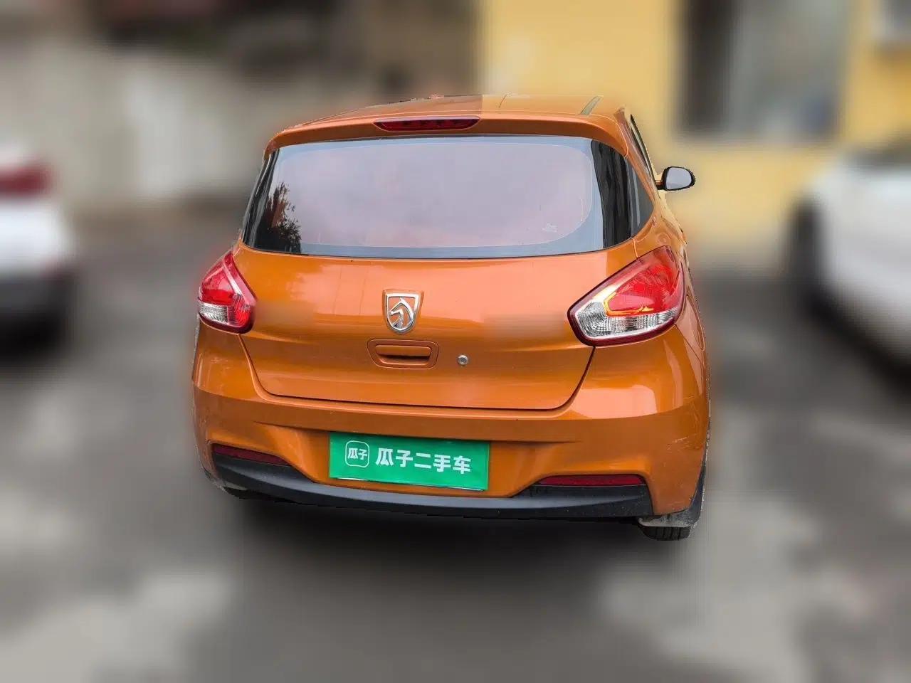 Baojun 310 2016 1.2L manual Comfort trim level — миниатюра 5